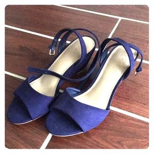 Ankle wrap LOFT wedge sandals